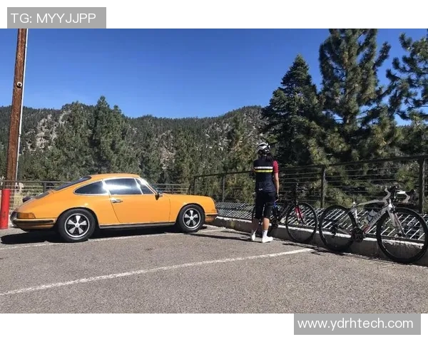 足球明星骑单车的精彩瞬间与趣味时刻全记录